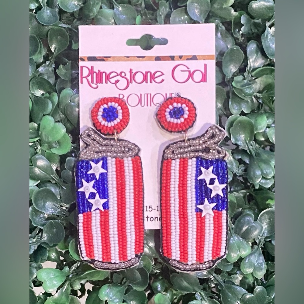 BRAND NEW WITH TAGS Patriotic USA Can Seed Bead Earrings